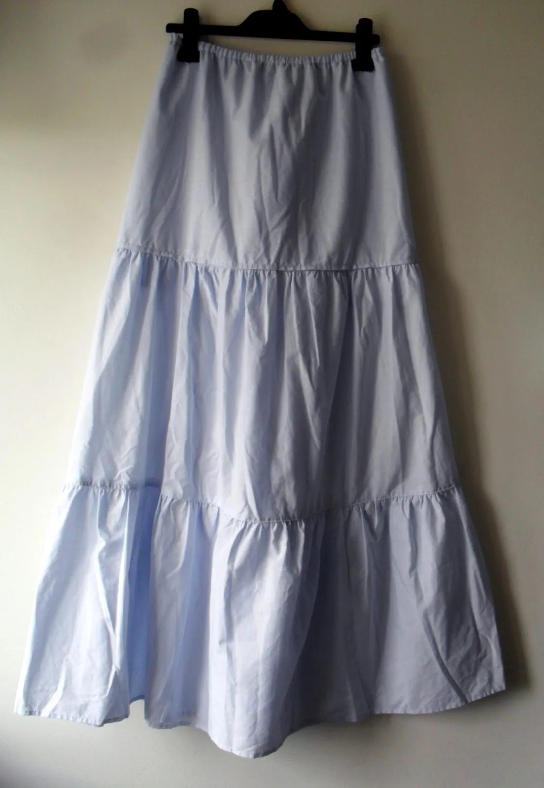 Jak uszyć spódnicę z falbanami - uniknij najczęstszych błędów