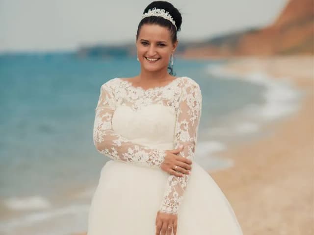 Jaką suknię dla puszystej wybrać, by wyglądać zjawiskowo?