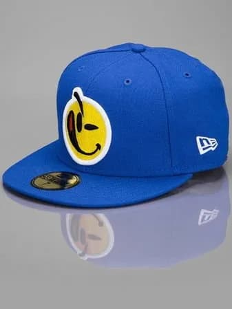 Gdzie można kupić czapkę full cap - najlepsze sklepy i oferty